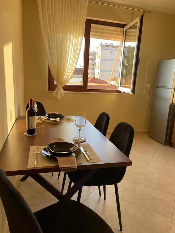 Premium Apartments Shkodër Buitenkant foto