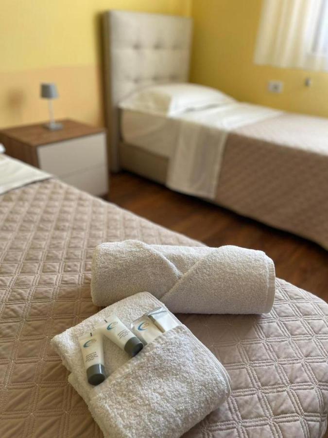 Premium Apartments Shkodër Buitenkant foto